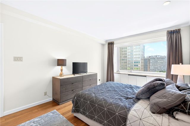 320 Fort Duquesne Blvd 12L, Downtown Pgh, PA 15222
