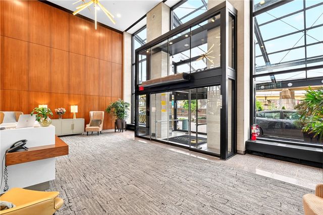 320 Fort Duquesne Blvd 12L, Downtown Pgh, PA 15222