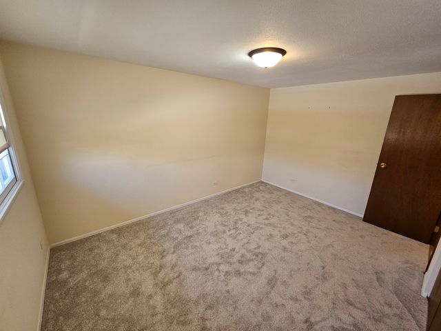 1828 Cannon Court, Schaumburg, IL 60193