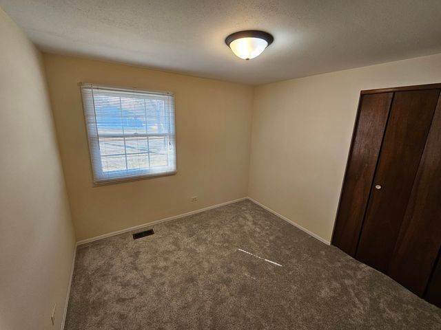 1828 Cannon Court, Schaumburg, IL 60193