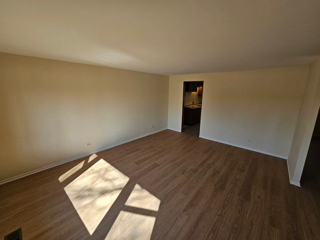 1828 Cannon Court, Schaumburg, IL 60193