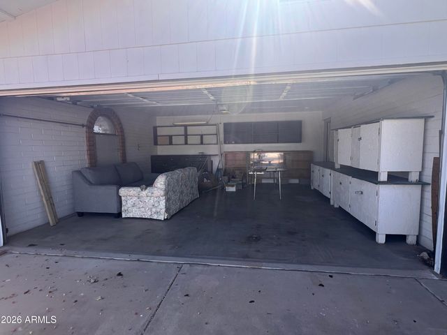 2942 E Dover Street, Mesa, AZ 85213