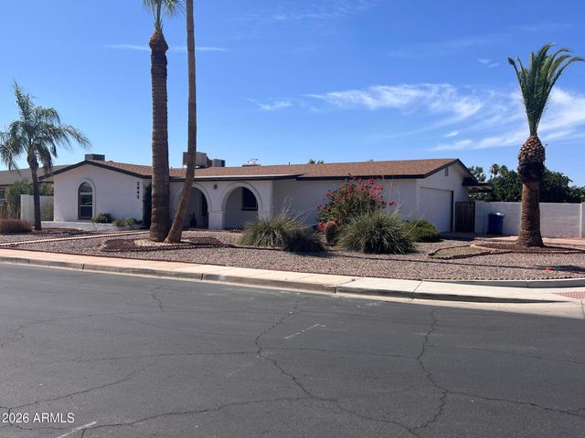 2942 E Dover Street, Mesa, AZ 85213