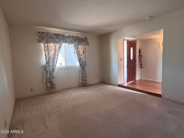 2942 E Dover Street, Mesa, AZ 85213