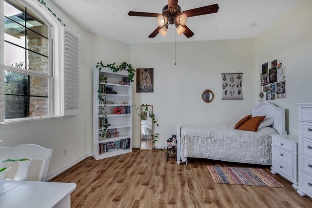 25203 Gaddis Oaks Drive, Spring, TX 77389