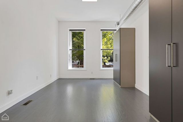 822 N May Street 1, Chicago, IL 60642