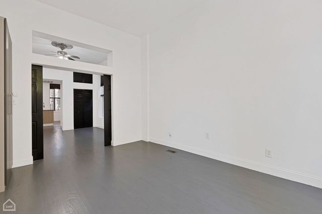 822 N May Street 1, Chicago, IL 60642