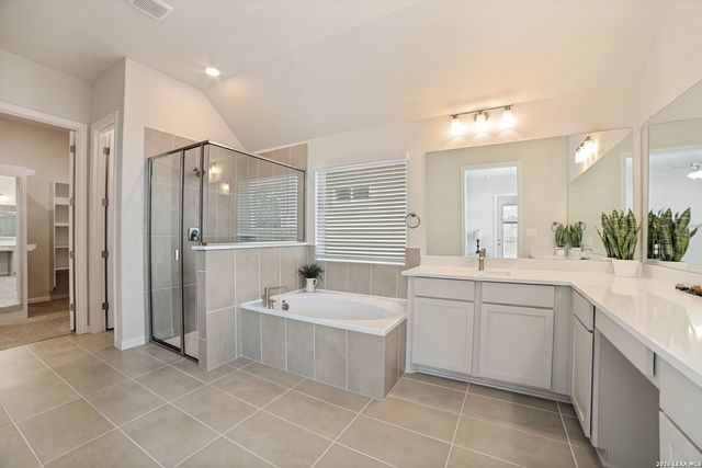 1906 La Grande Jatte, San Antonio, TX 78253
