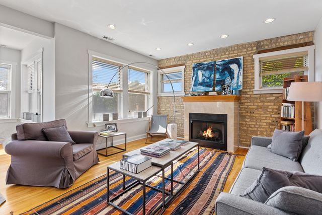 4450 N Beacon Street 3, Chicago, IL 60640