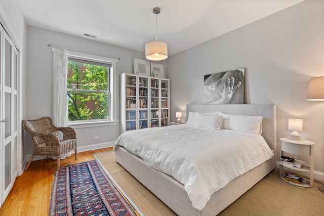 4450 N Beacon Street 3, Chicago, IL 60640