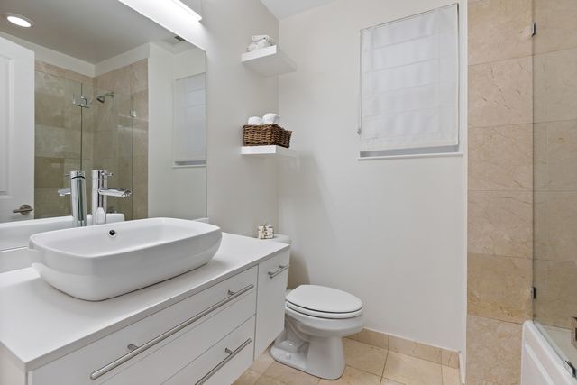 4450 N Beacon Street 3, Chicago, IL 60640