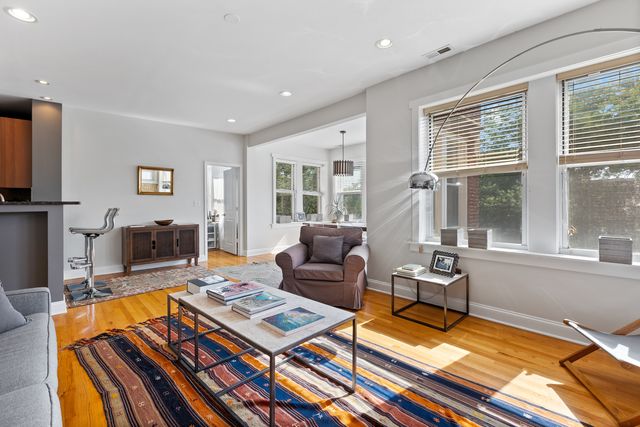 4450 N Beacon Street 3, Chicago, IL 60640