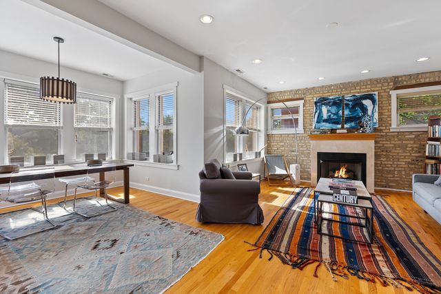 4450 N Beacon Street 3, Chicago, IL 60640