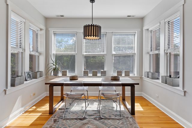 4450 N Beacon Street 3, Chicago, IL 60640