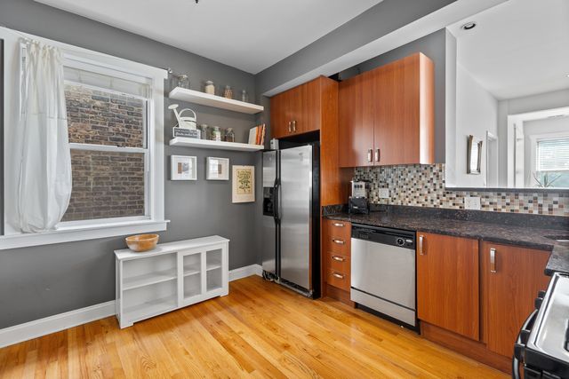 4450 N Beacon Street 3, Chicago, IL 60640