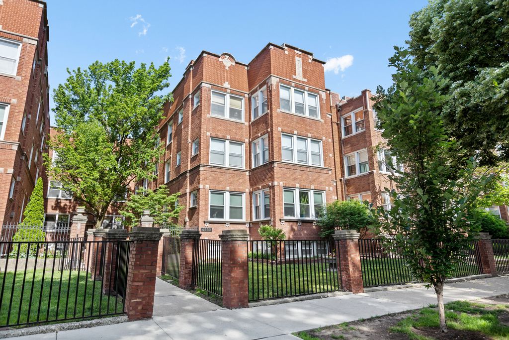 4450 N Beacon Street 3, Chicago, IL 60640