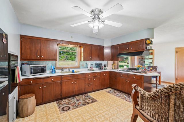 W130N6219 River DRIVE, Menomonee Falls, WI 53051