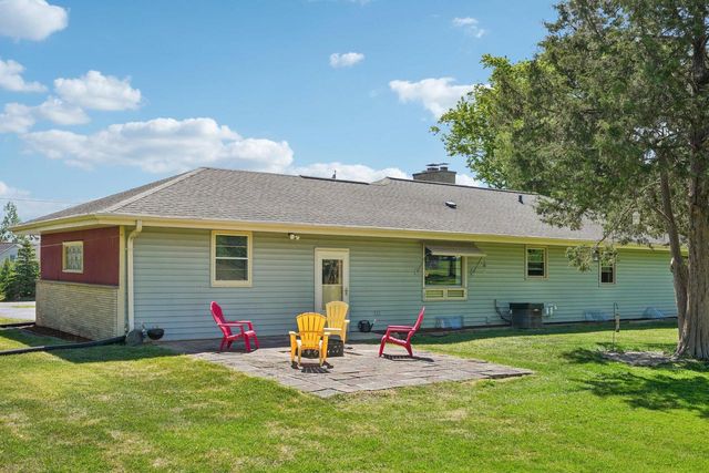 W130N6219 River DRIVE, Menomonee Falls, WI 53051