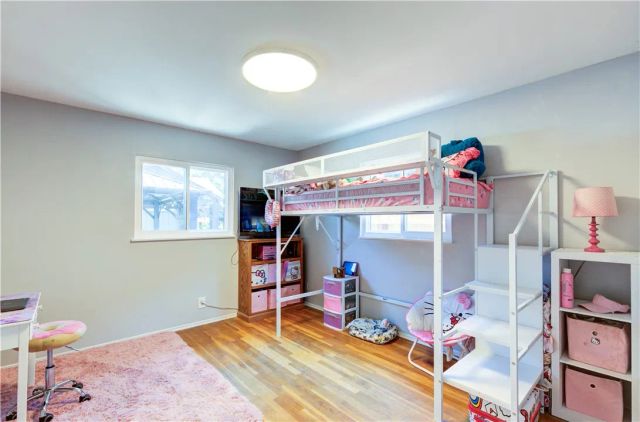 3556 E Donner, Fresno, CA 93726