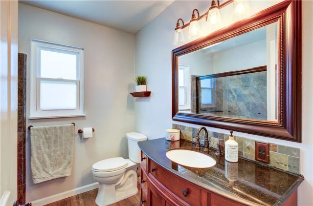 3556 E Donner, Fresno, CA 93726