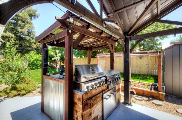 3556 E Donner, Fresno, CA 93726