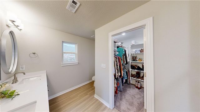 133 Youngblood Place, Huntsville, AR 72740