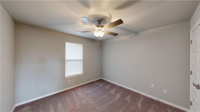 133 Youngblood Place, Huntsville, AR 72740