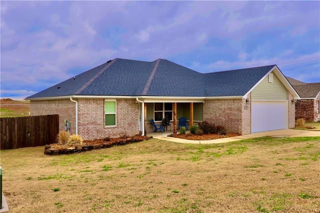 133 Youngblood Place, Huntsville, AR 72740