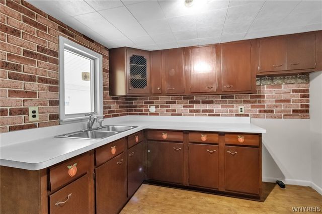 1 Akron Street, Lockport City, NY 14094