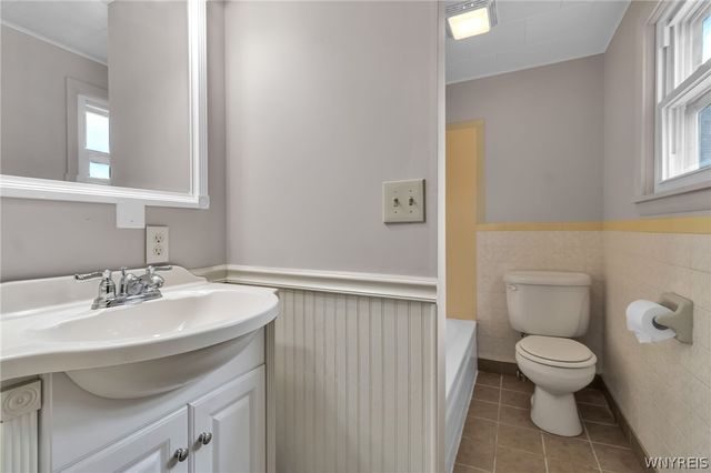 1 Akron Street, Lockport City, NY 14094