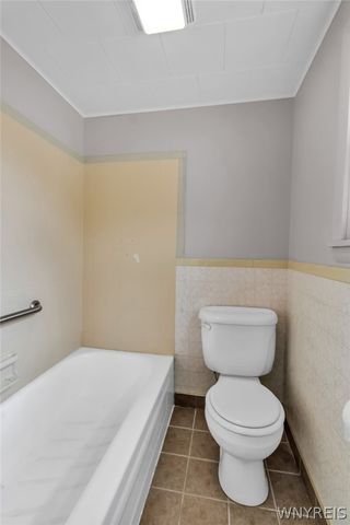 1 Akron Street, Lockport City, NY 14094