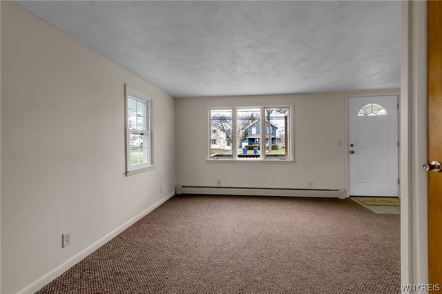 1 Akron Street, Lockport City, NY 14094