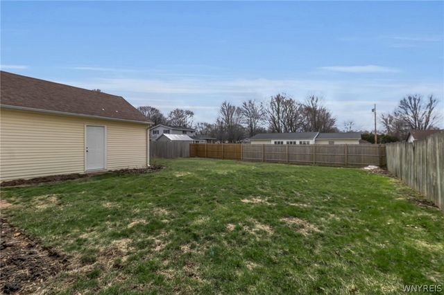 1 Akron Street, Lockport City, NY 14094