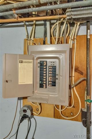 1 Akron Street, Lockport City, NY 14094