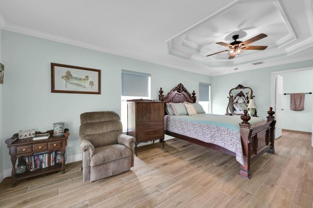 5566 Pinetree Drive, Fort Pierce, FL 34982