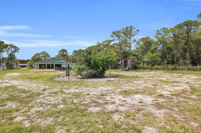 5566 Pinetree Drive, Fort Pierce, FL 34982