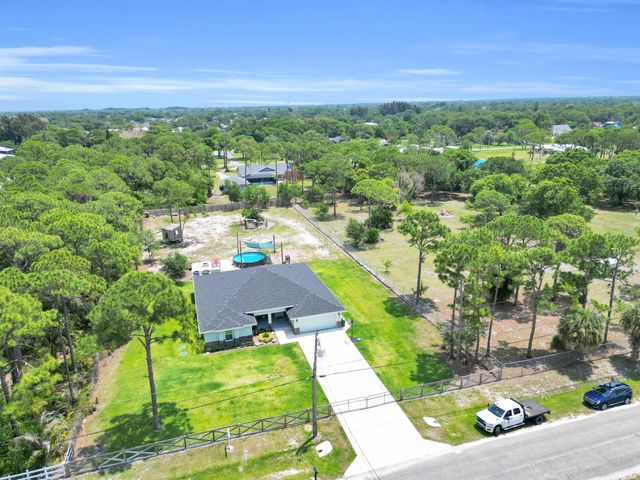 5566 Pinetree Drive, Fort Pierce, FL 34982