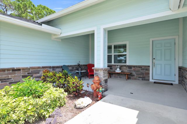 5566 Pinetree Drive, Fort Pierce, FL 34982