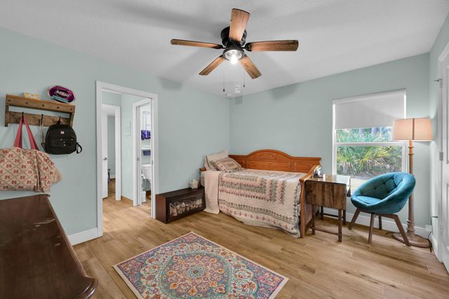 5566 Pinetree Drive, Fort Pierce, FL 34982