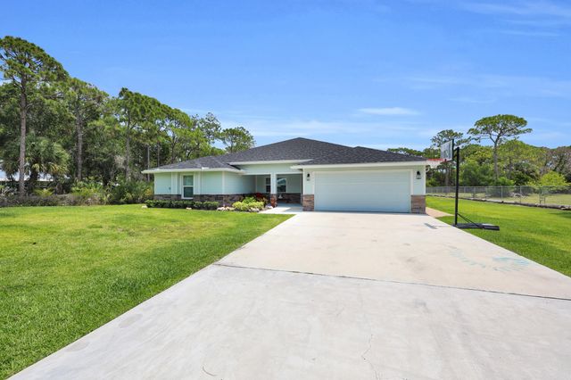 5566 Pinetree Drive, Fort Pierce, FL 34982