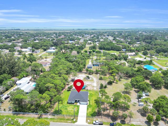 5566 Pinetree Drive, Fort Pierce, FL 34982
