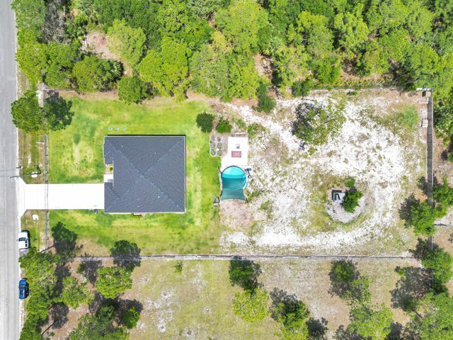 5566 Pinetree Drive, Fort Pierce, FL 34982
