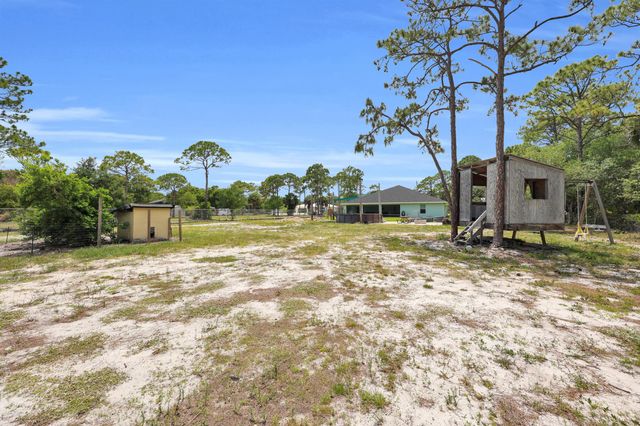 5566 Pinetree Drive, Fort Pierce, FL 34982