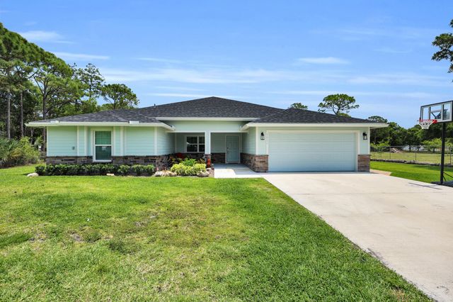 5566 Pinetree Drive, Fort Pierce, FL 34982