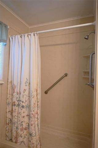 713 Burleson Street, Brenham, TX 77833