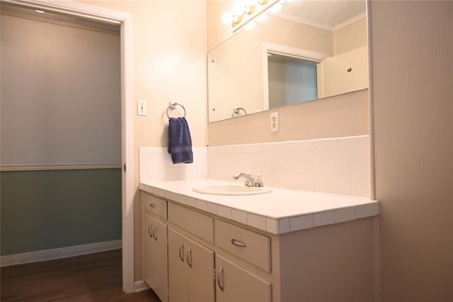 713 Burleson Street, Brenham, TX 77833