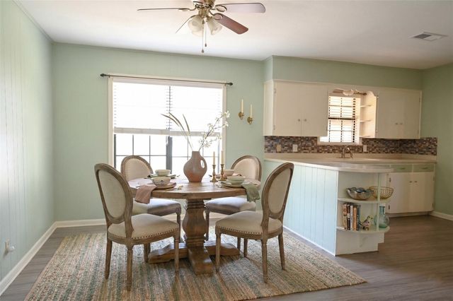 713 Burleson Street, Brenham, TX 77833