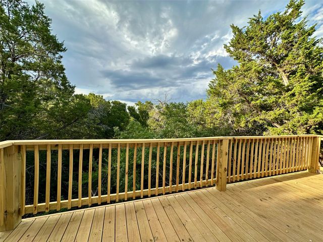 324 Shady Bluff DR, Wimberley, TX 78676