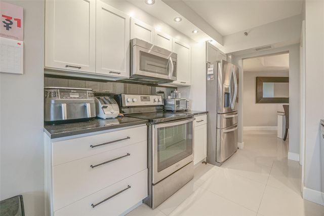 7300 Radice Court 303, Lauderhill, FL 33319