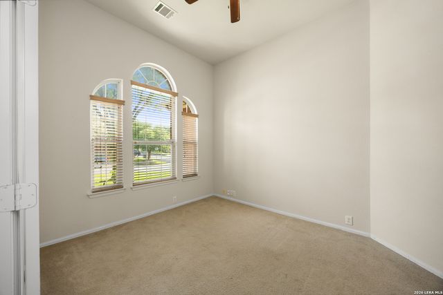 9830 Great Basin Dr, San Antonio, TX 78251